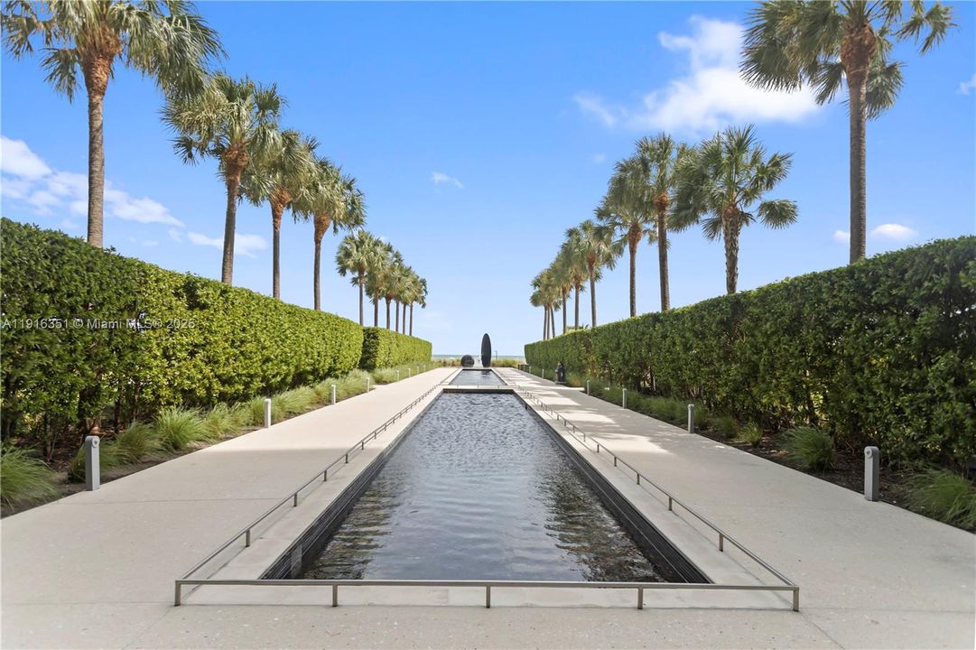 出租: $23,000 (2 贝兹, 3 浴室, 1703 平方英尺)