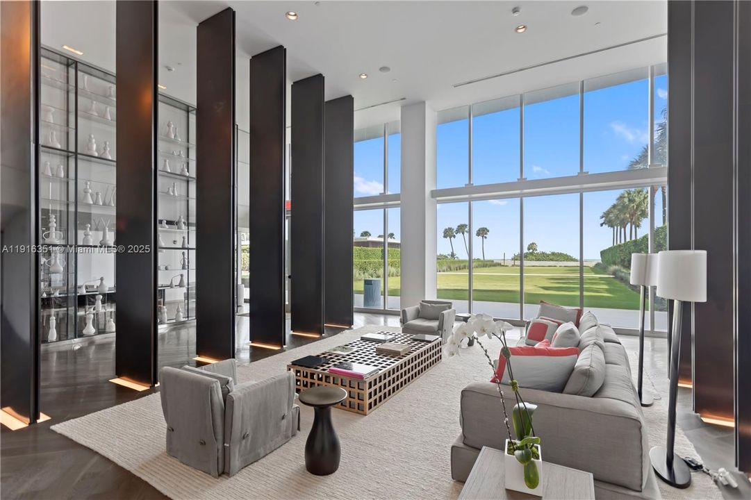 出租: $23,000 (2 贝兹, 3 浴室, 1703 平方英尺)