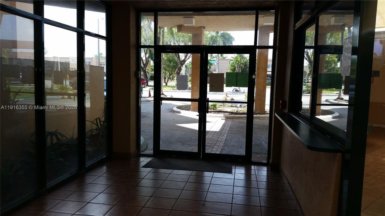 En Renta: $2,100 (2 camas, 2 baños, 850 Pies cuadrados)