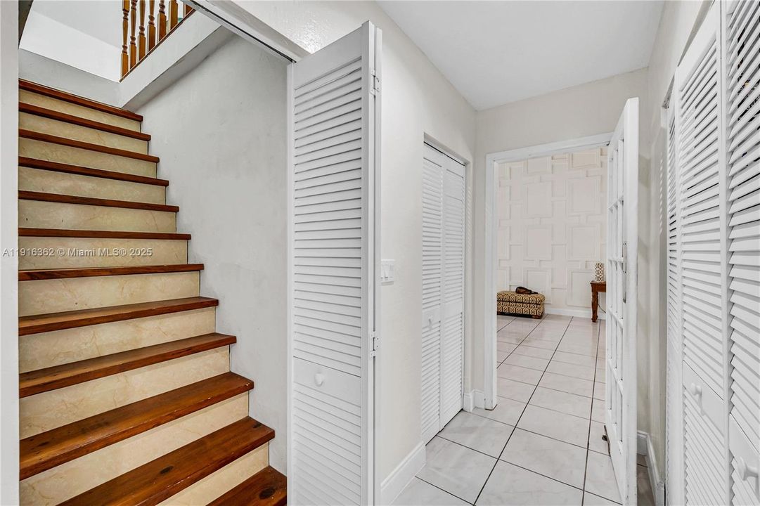 На продажу: $1,550,000 (4 спален, 3 ванн, 3748 Квадратных фут)