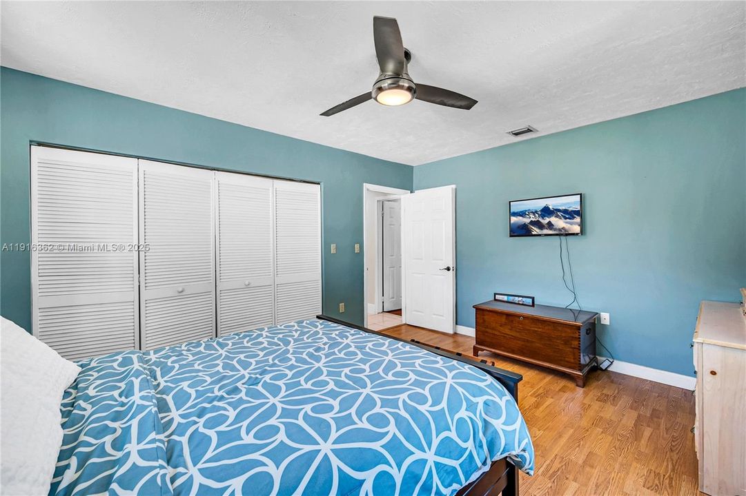 На продажу: $1,550,000 (4 спален, 3 ванн, 3748 Квадратных фут)