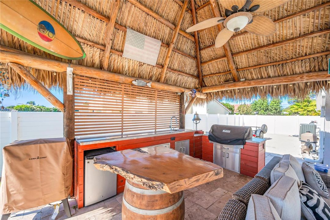 На продажу: $1,550,000 (4 спален, 3 ванн, 3748 Квадратных фут)