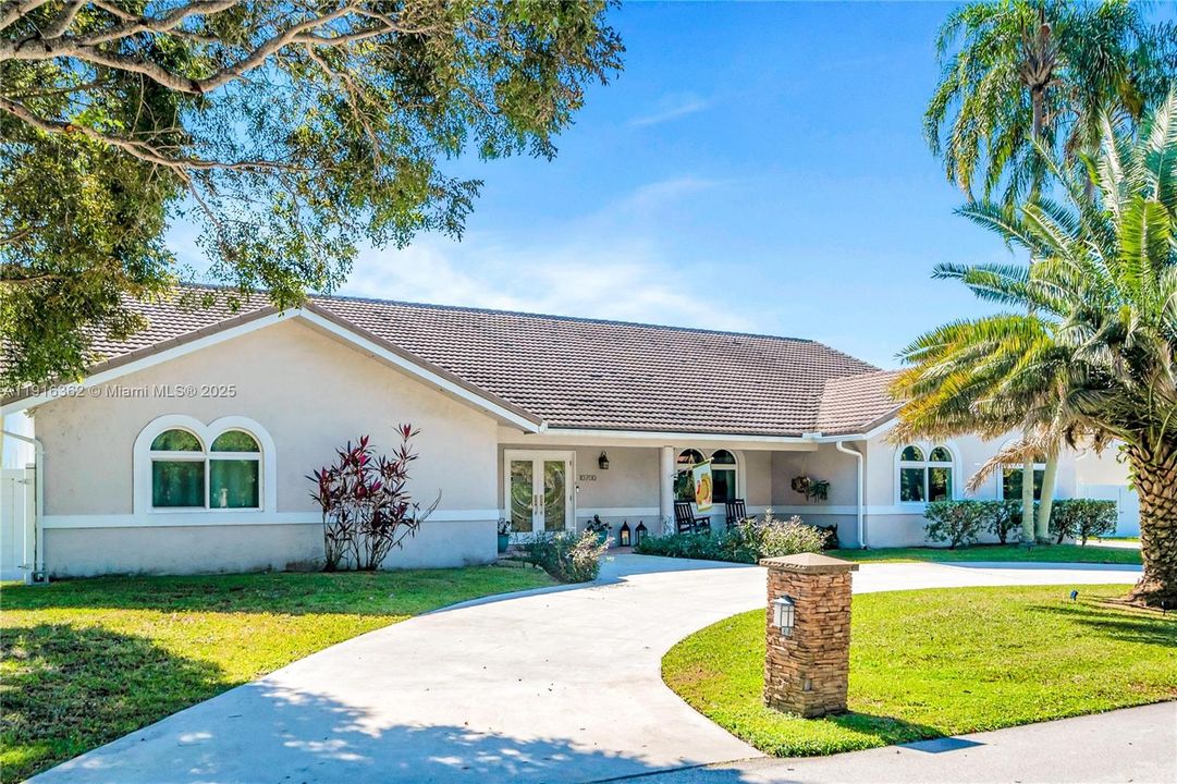 На продажу: $1,550,000 (4 спален, 3 ванн, 3748 Квадратных фут)