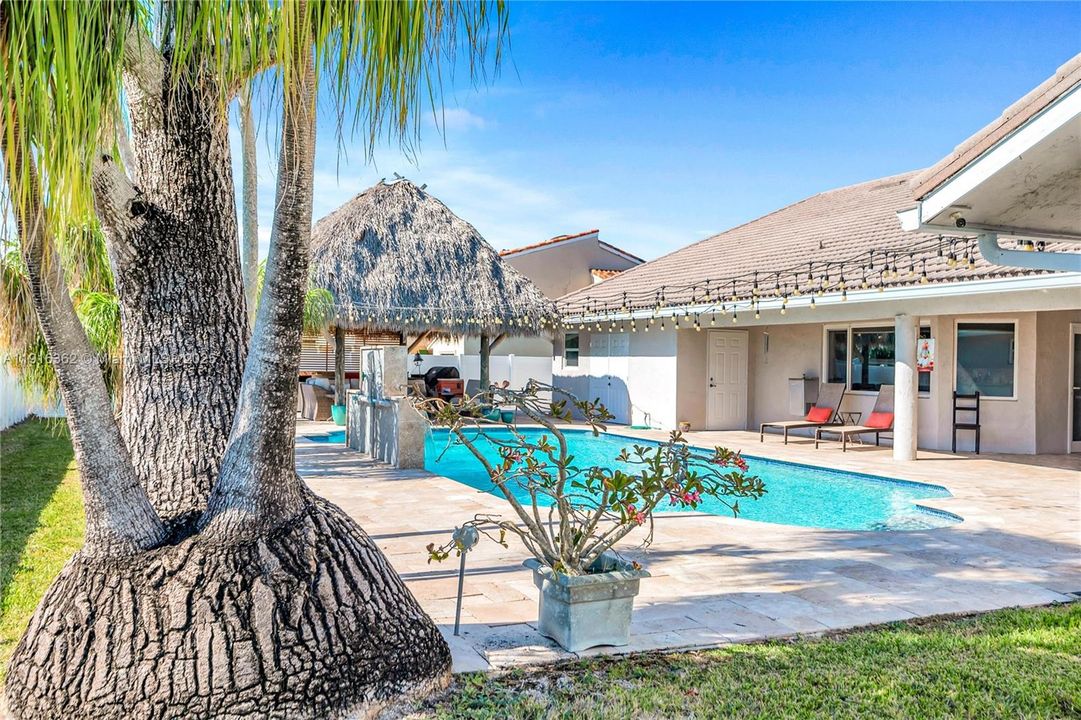 На продажу: $1,550,000 (4 спален, 3 ванн, 3748 Квадратных фут)