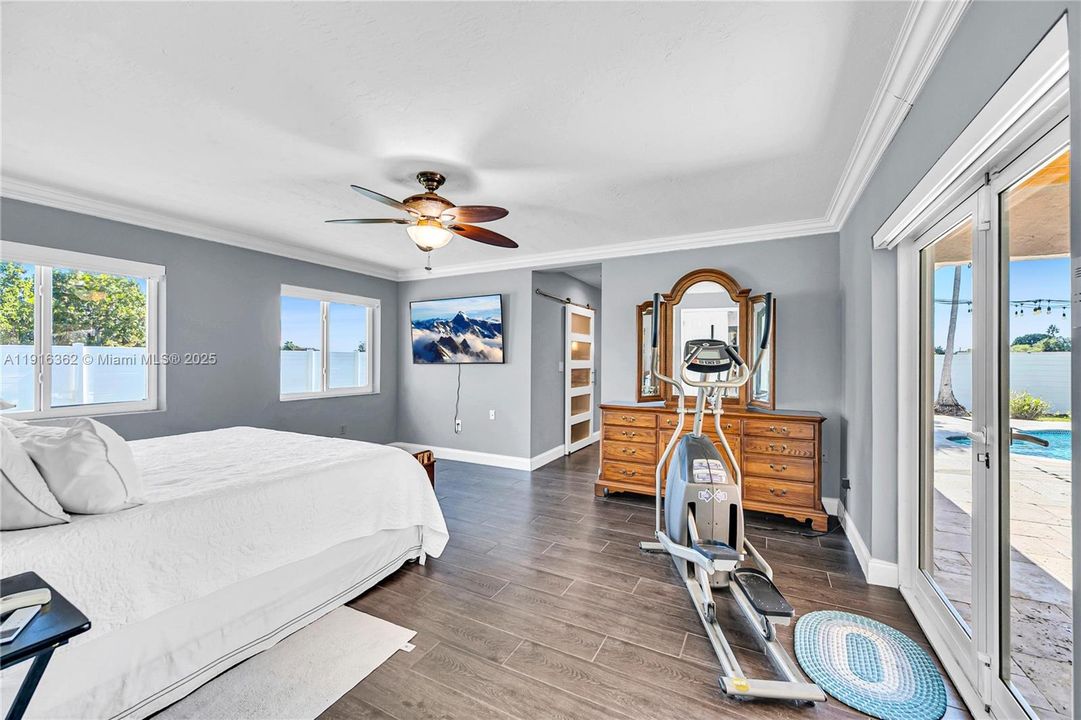 На продажу: $1,550,000 (4 спален, 3 ванн, 3748 Квадратных фут)