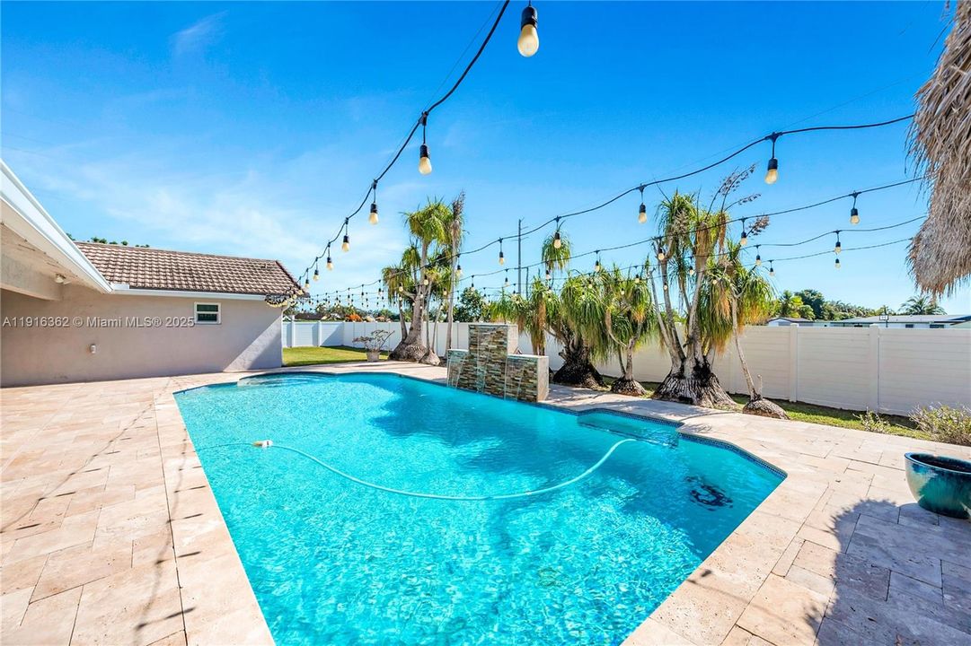 На продажу: $1,550,000 (4 спален, 3 ванн, 3748 Квадратных фут)