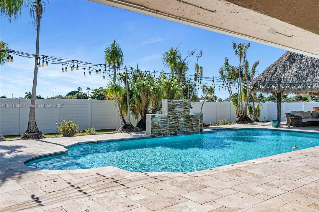 На продажу: $1,550,000 (4 спален, 3 ванн, 3748 Квадратных фут)