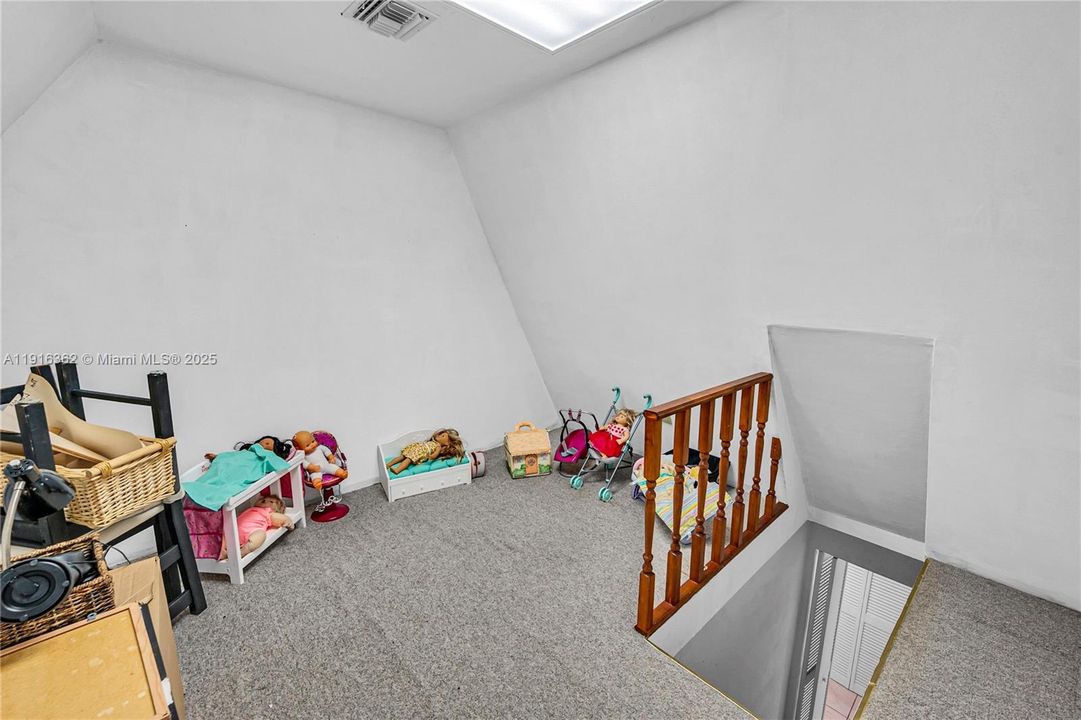 На продажу: $1,550,000 (4 спален, 3 ванн, 3748 Квадратных фут)