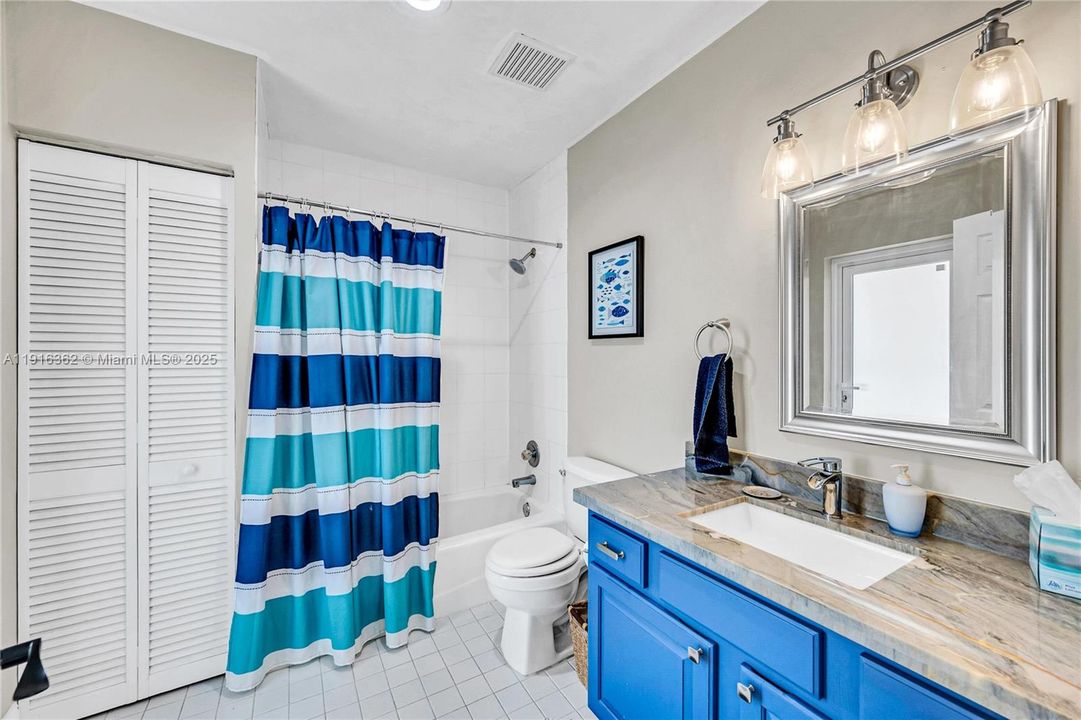 На продажу: $1,550,000 (4 спален, 3 ванн, 3748 Квадратных фут)