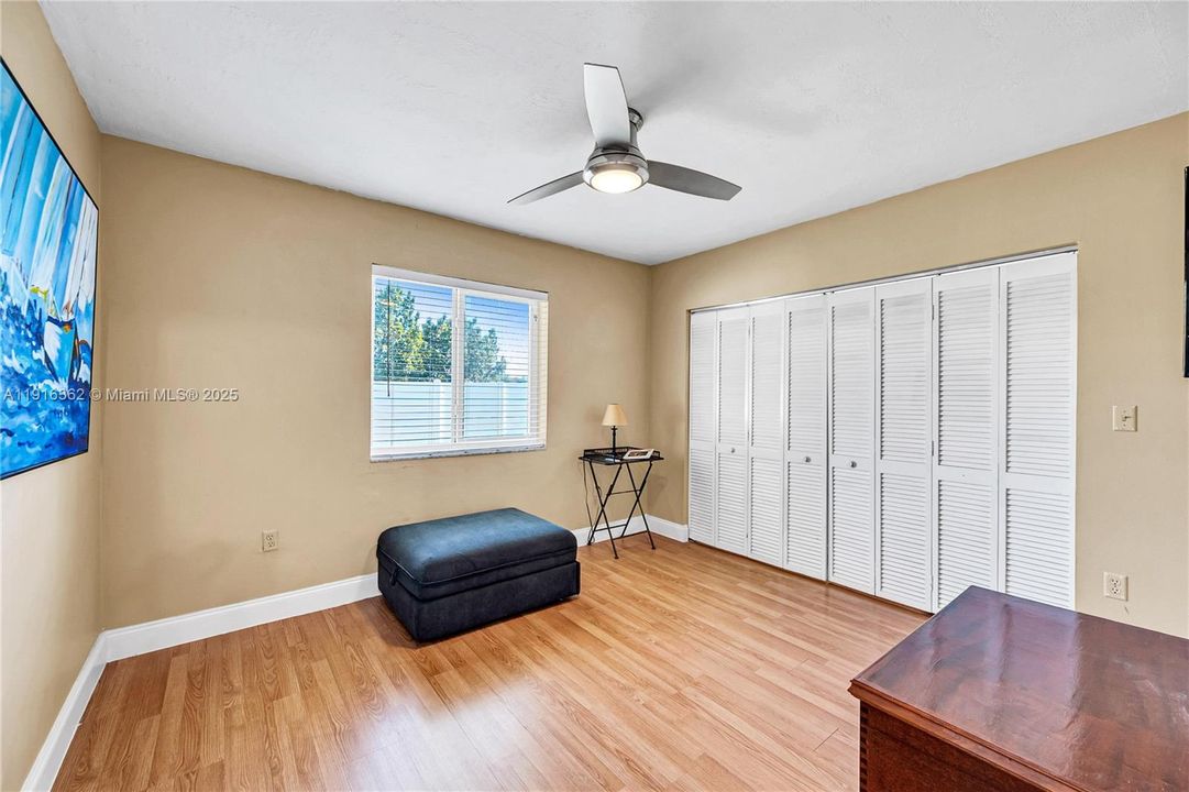 На продажу: $1,550,000 (4 спален, 3 ванн, 3748 Квадратных фут)