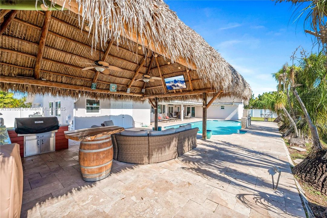 На продажу: $1,550,000 (4 спален, 3 ванн, 3748 Квадратных фут)