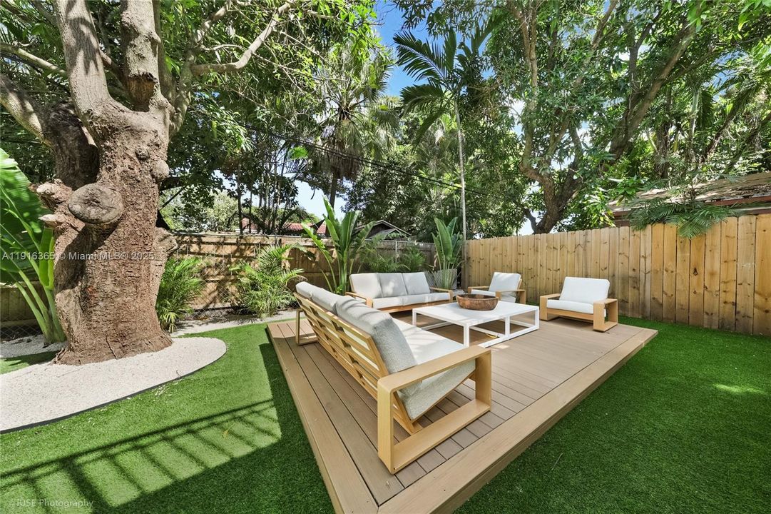 For Rent: $15,000 (4 beds, 3 baths, 3486 Square Feet)