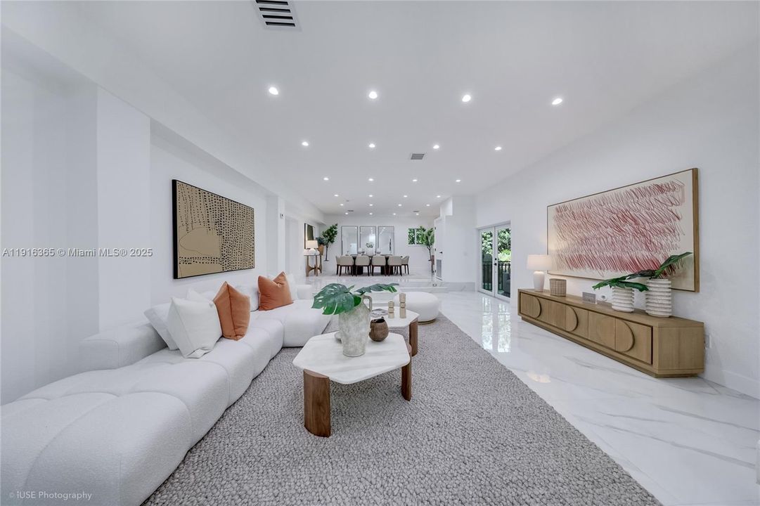 For Rent: $15,000 (4 beds, 3 baths, 3486 Square Feet)