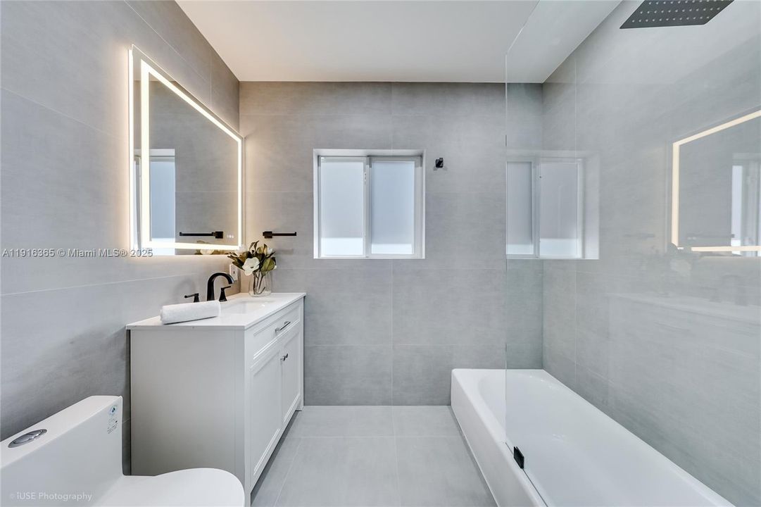 For Rent: $15,000 (4 beds, 3 baths, 3486 Square Feet)