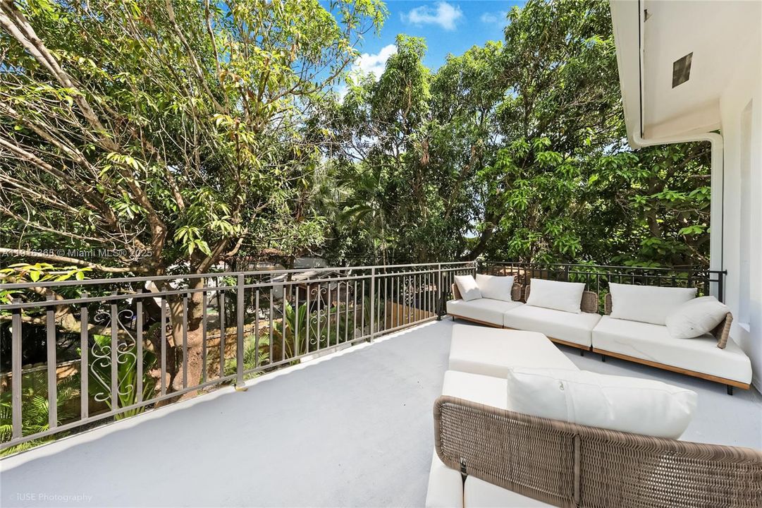 For Rent: $15,000 (4 beds, 3 baths, 3486 Square Feet)