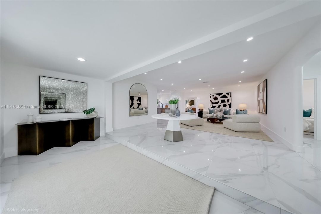 For Rent: $15,000 (4 beds, 3 baths, 3486 Square Feet)