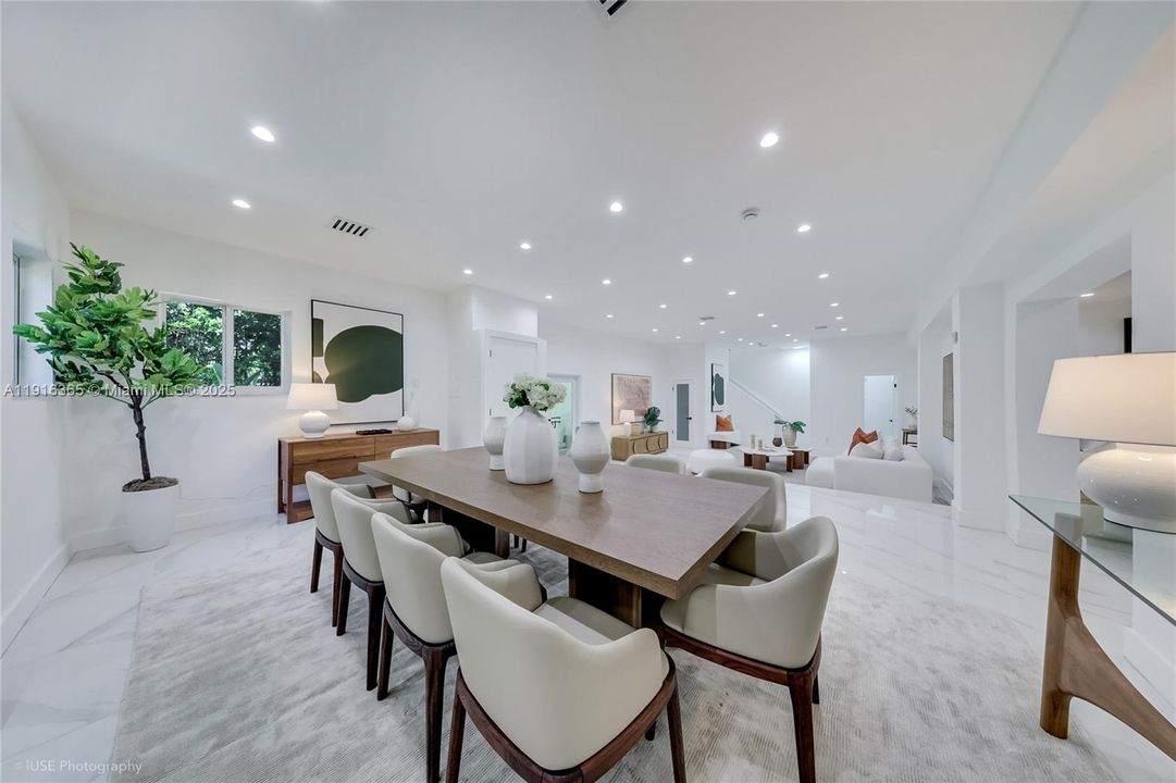 For Rent: $15,000 (4 beds, 3 baths, 3486 Square Feet)