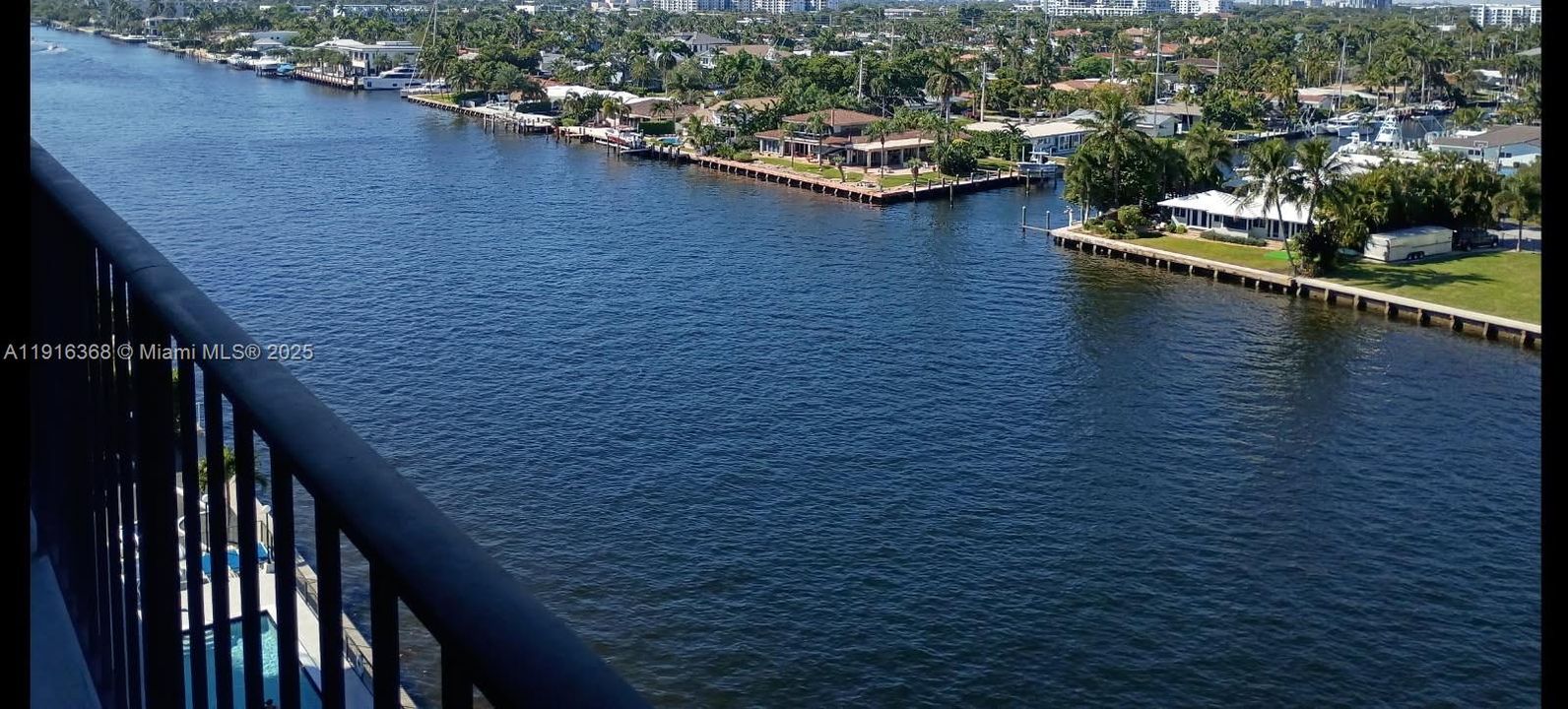 En Venta: $549,000 (2 camas, 2 baños, 1200 Pies cuadrados)