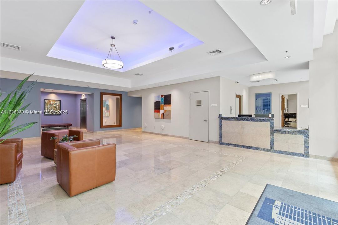 出租: $2,700 (1 贝兹, 1 浴室, 810 平方英尺)