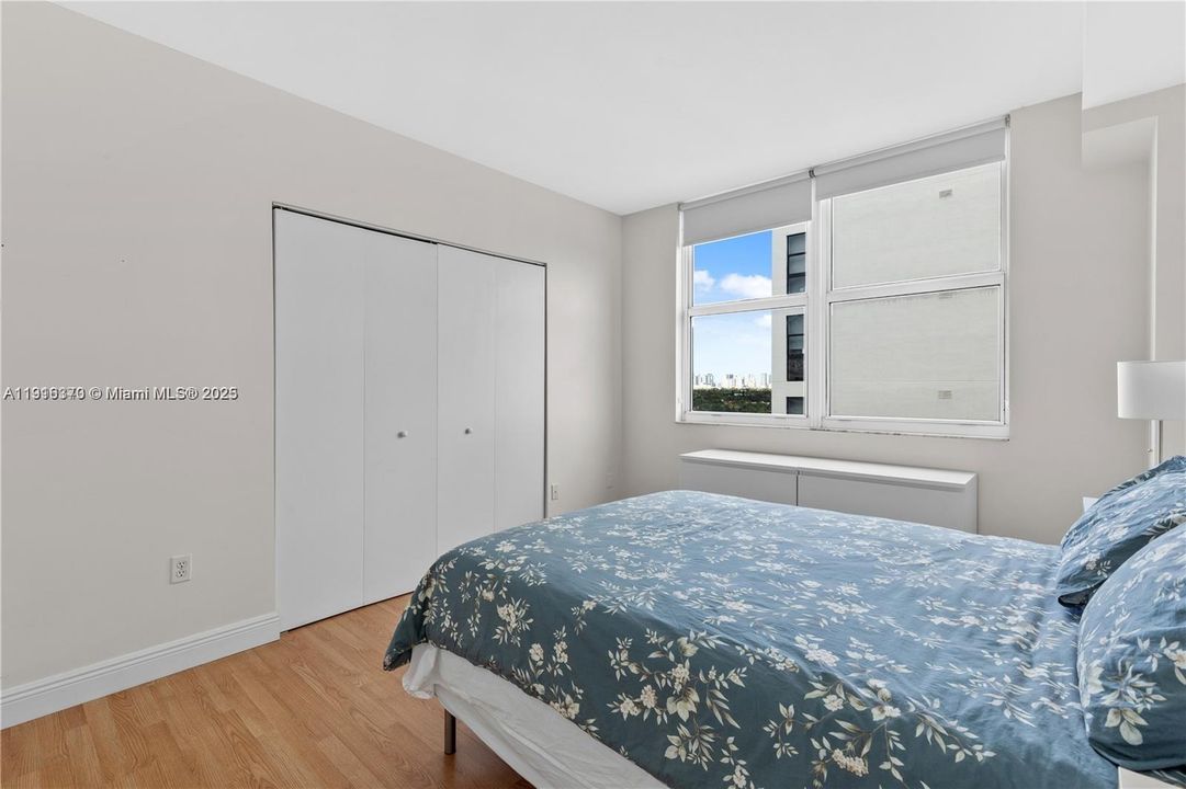 出租: $2,700 (1 贝兹, 1 浴室, 810 平方英尺)