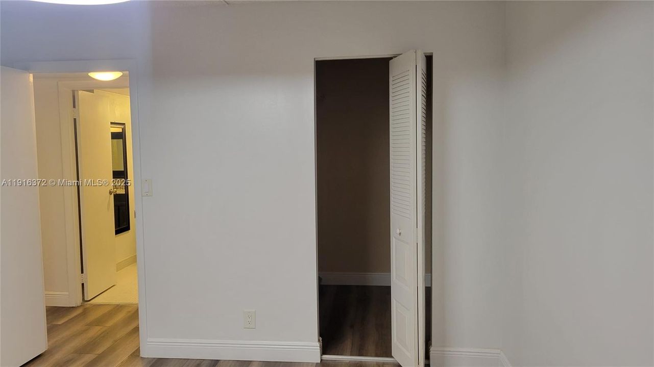 Activo con contrato: $1,875 (2 camas, 2 baños, 1100 Pies cuadrados)