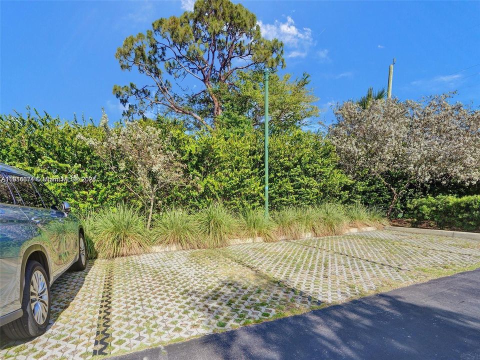 For Rent: $2,000 (1 beds, 1 baths, 436 Square Feet)