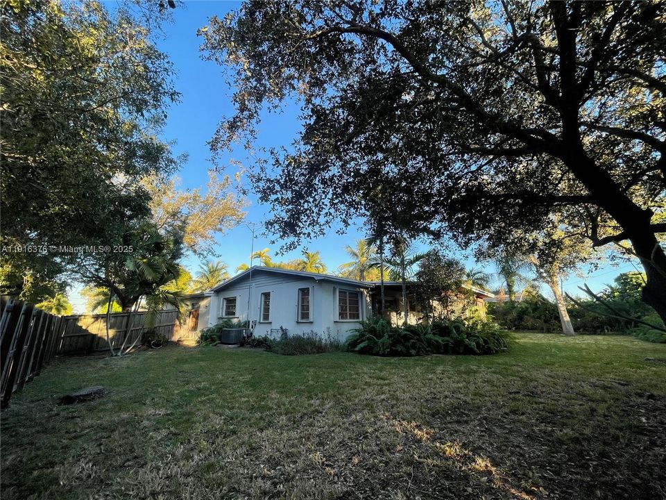 En Renta: $3,500 (3 camas, 2 baños, 1404 Pies cuadrados)