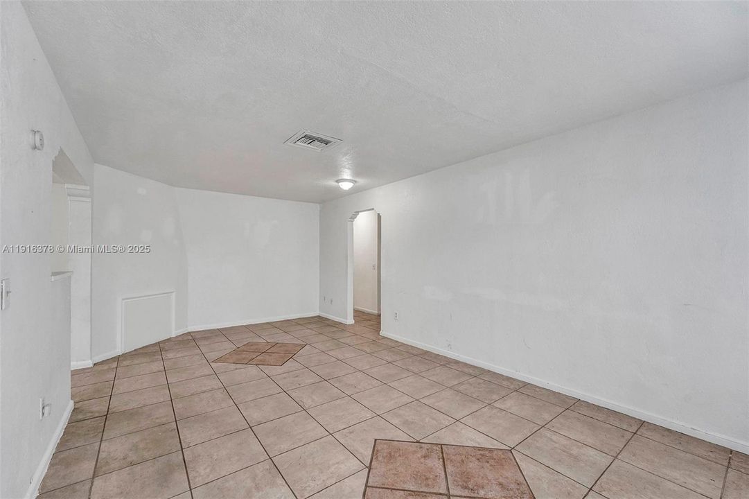 For Sale: $660,000 (3 beds, 2 baths, 1356 Square Feet)