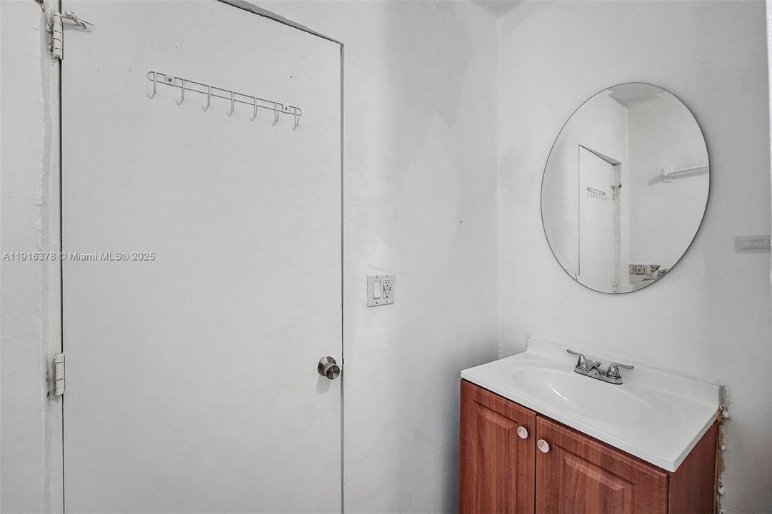 For Sale: $660,000 (3 beds, 2 baths, 1356 Square Feet)