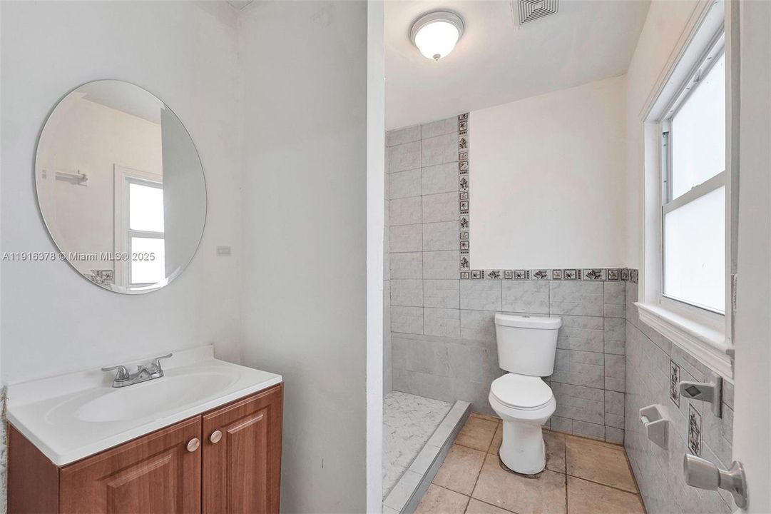 For Sale: $660,000 (3 beds, 2 baths, 1356 Square Feet)