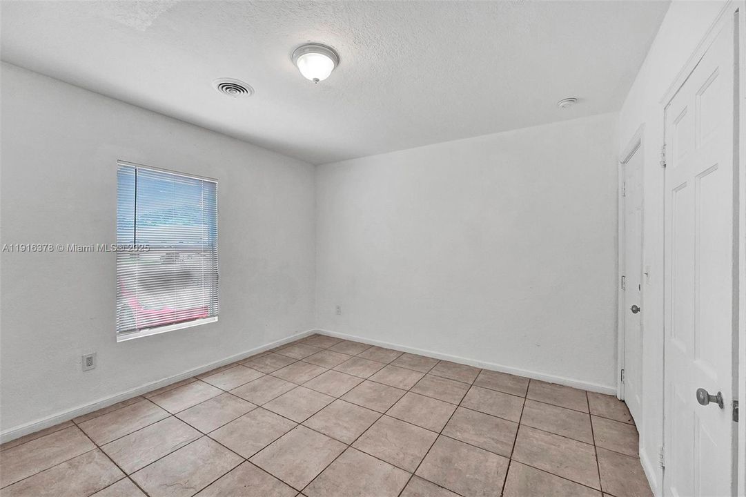 For Sale: $660,000 (3 beds, 2 baths, 1356 Square Feet)