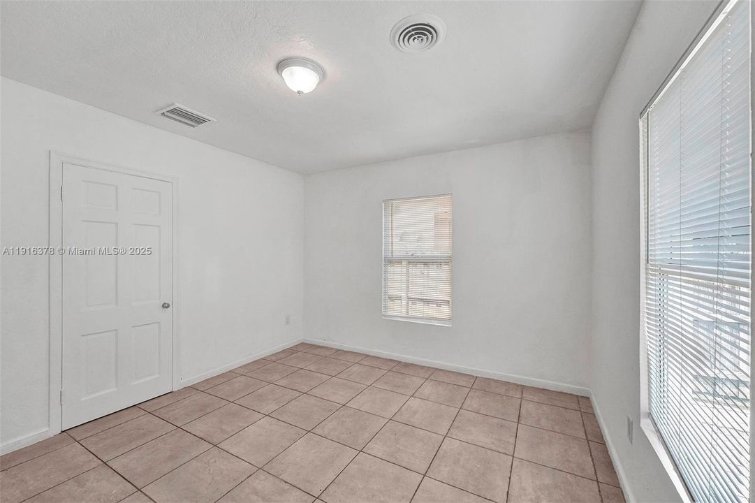 For Sale: $660,000 (3 beds, 2 baths, 1356 Square Feet)