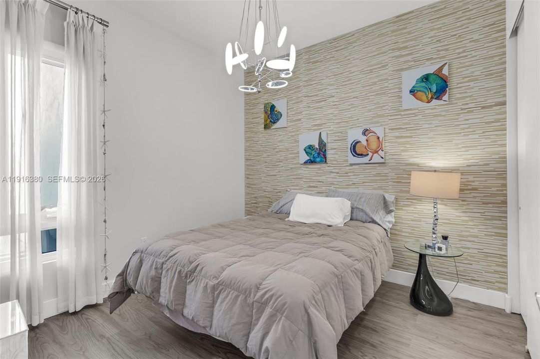 For Sale: $598,000 (3 beds, 2 baths, 1351 Square Feet)