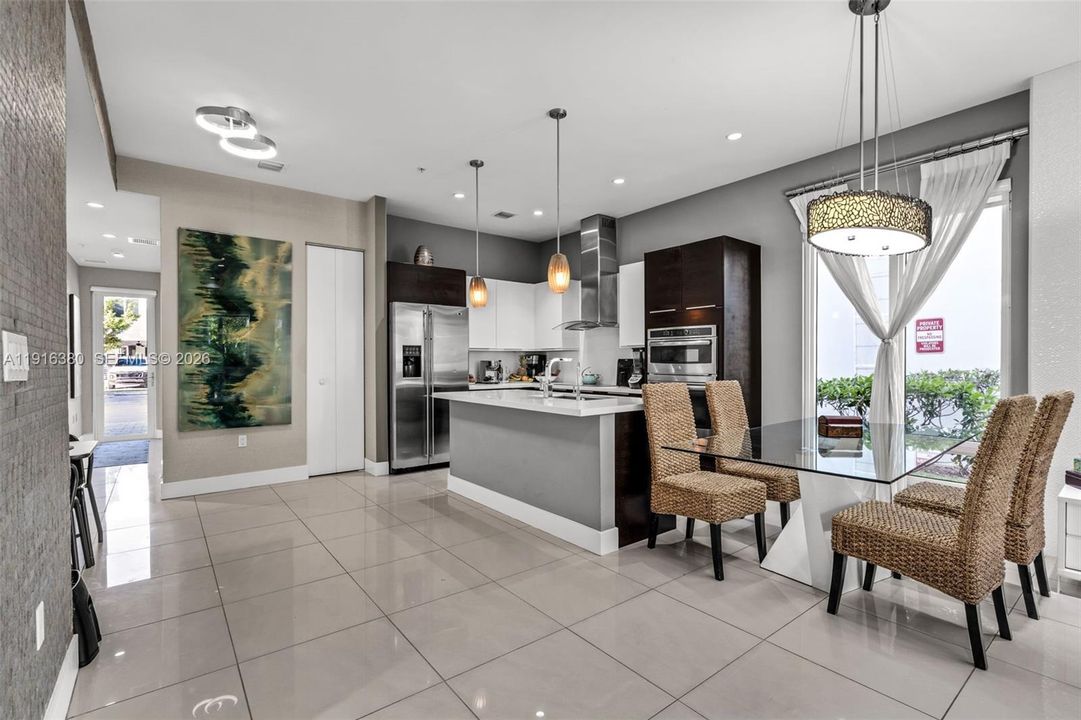 For Sale: $598,000 (3 beds, 2 baths, 1351 Square Feet)