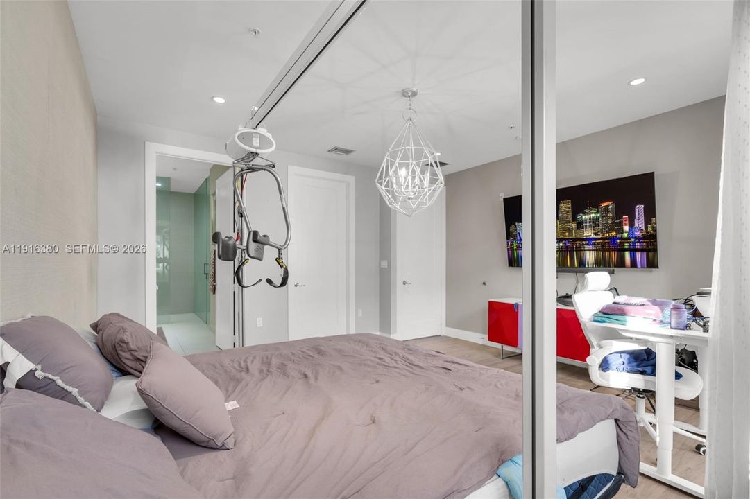 For Sale: $598,000 (3 beds, 2 baths, 1351 Square Feet)