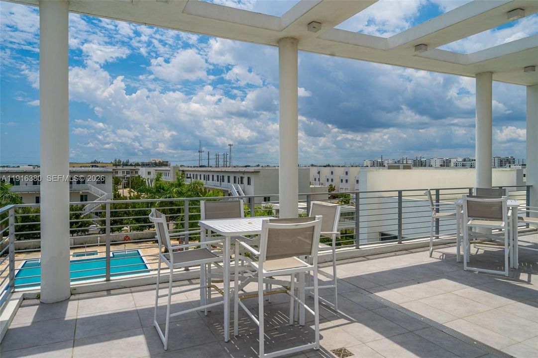 For Sale: $598,000 (3 beds, 2 baths, 1351 Square Feet)