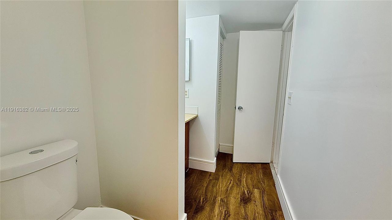 Active With Contract: $2,650 (3 beds, 2 baths, 1300 Square Feet)