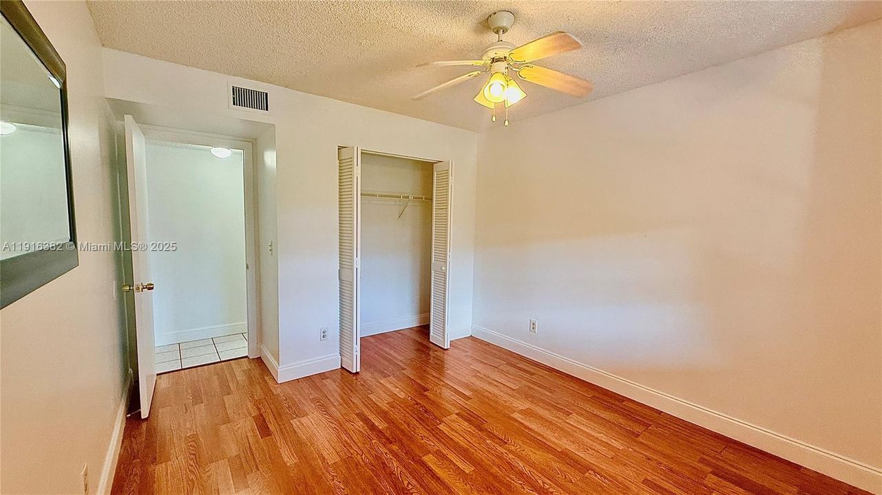Active With Contract: $2,650 (3 beds, 2 baths, 1300 Square Feet)