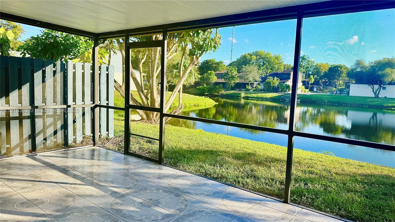 Active With Contract: $2,650 (3 beds, 2 baths, 1300 Square Feet)