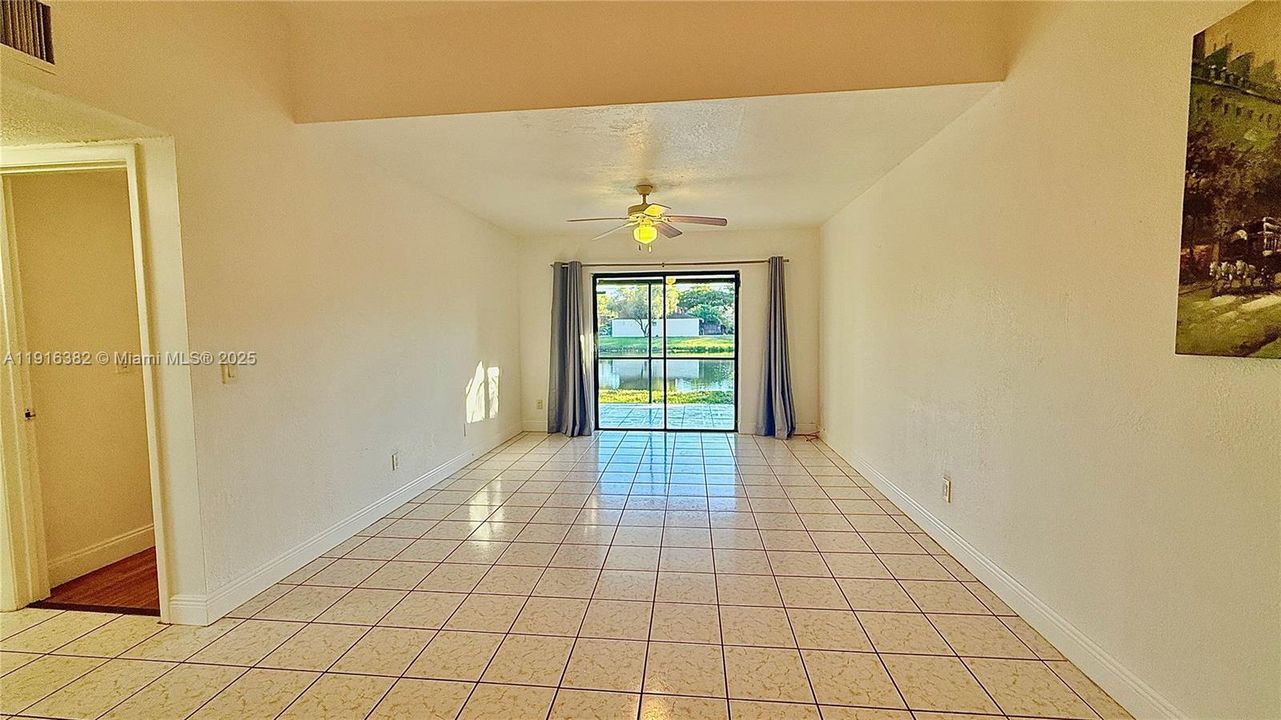 Active With Contract: $2,650 (3 beds, 2 baths, 1300 Square Feet)