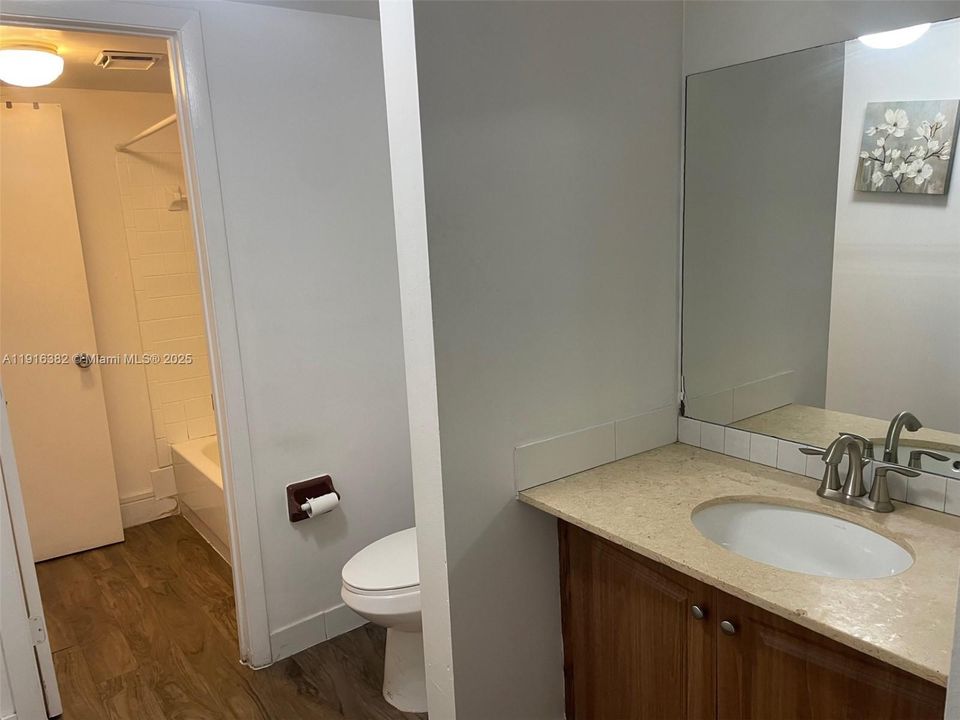 Active With Contract: $2,650 (3 beds, 2 baths, 1300 Square Feet)