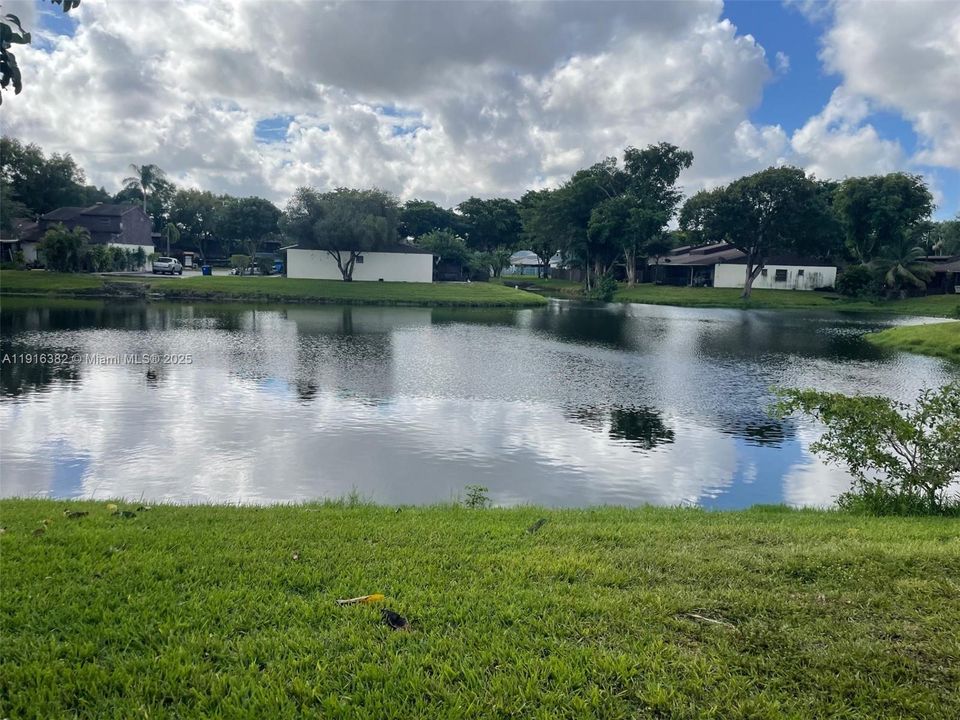 Active With Contract: $2,650 (3 beds, 2 baths, 1300 Square Feet)