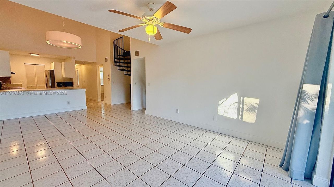Active With Contract: $2,650 (3 beds, 2 baths, 1300 Square Feet)