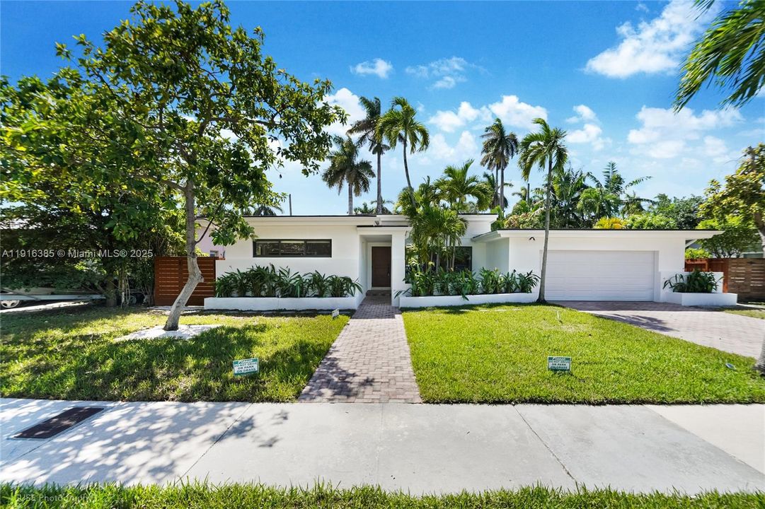 For Rent: $15,000 (4 beds, 4 baths, 1994 Square Feet)