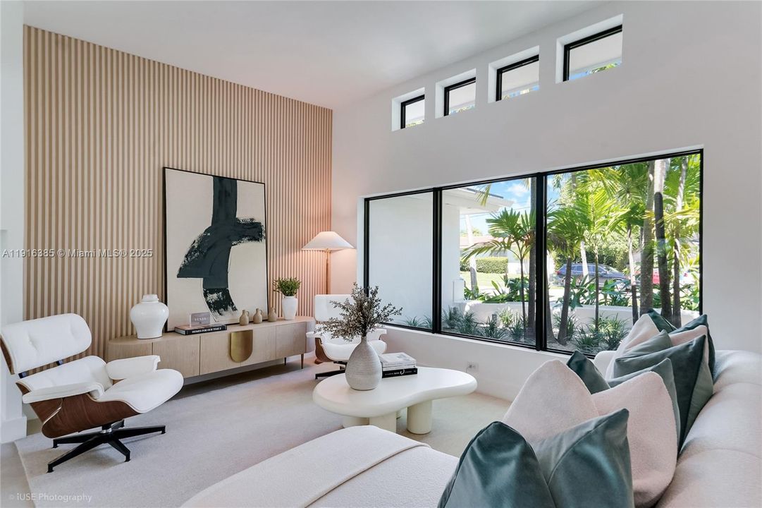 For Rent: $15,000 (4 beds, 4 baths, 1994 Square Feet)