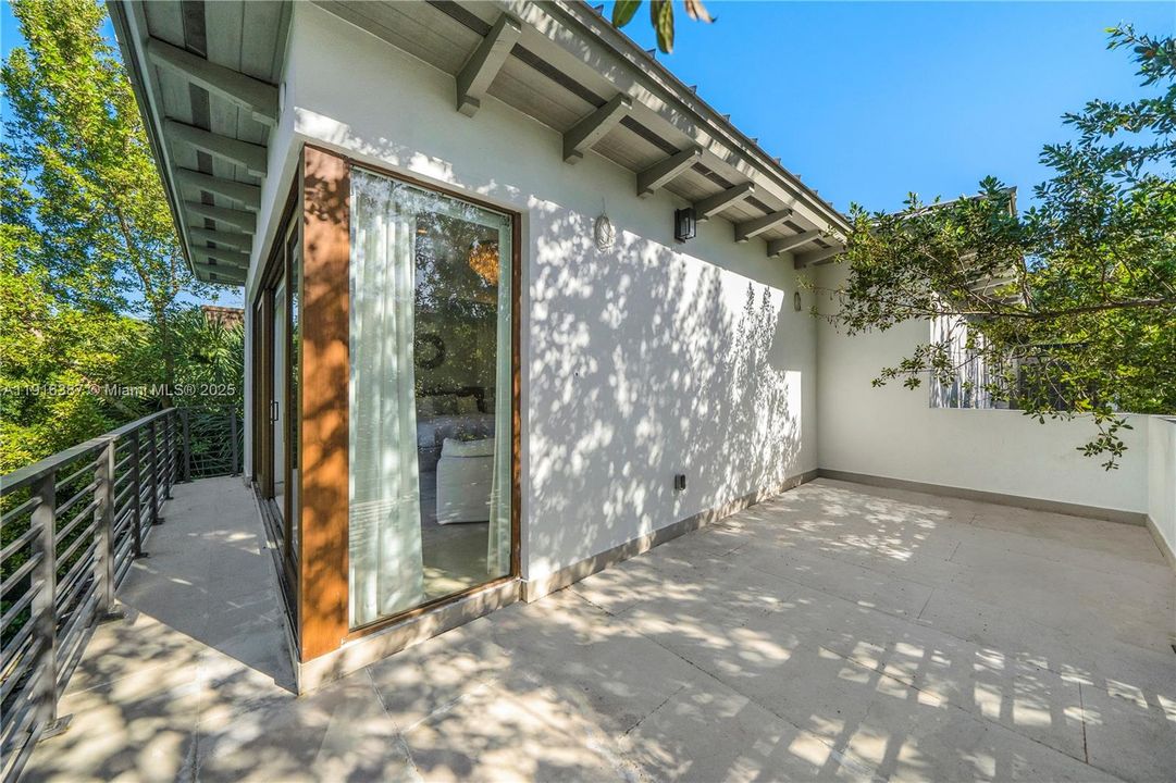 For Sale: $5,500,000 (5 beds, 5 baths, 4101 Square Feet)