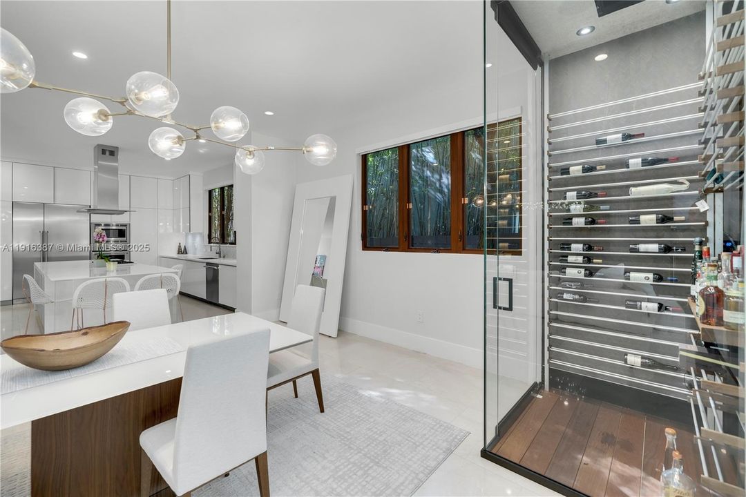 For Sale: $5,500,000 (5 beds, 5 baths, 4101 Square Feet)