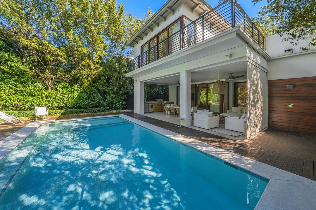 For Sale: $5,500,000 (5 beds, 5 baths, 4101 Square Feet)