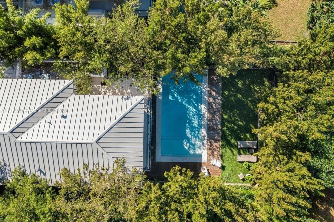 For Sale: $5,500,000 (5 beds, 5 baths, 4101 Square Feet)