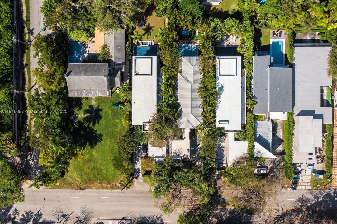 For Sale: $5,500,000 (5 beds, 5 baths, 4101 Square Feet)